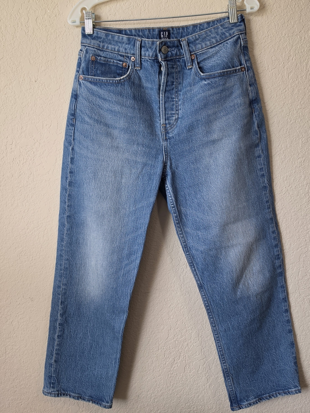 GAP Men's Medium Blue Relaxed Straight Jeans